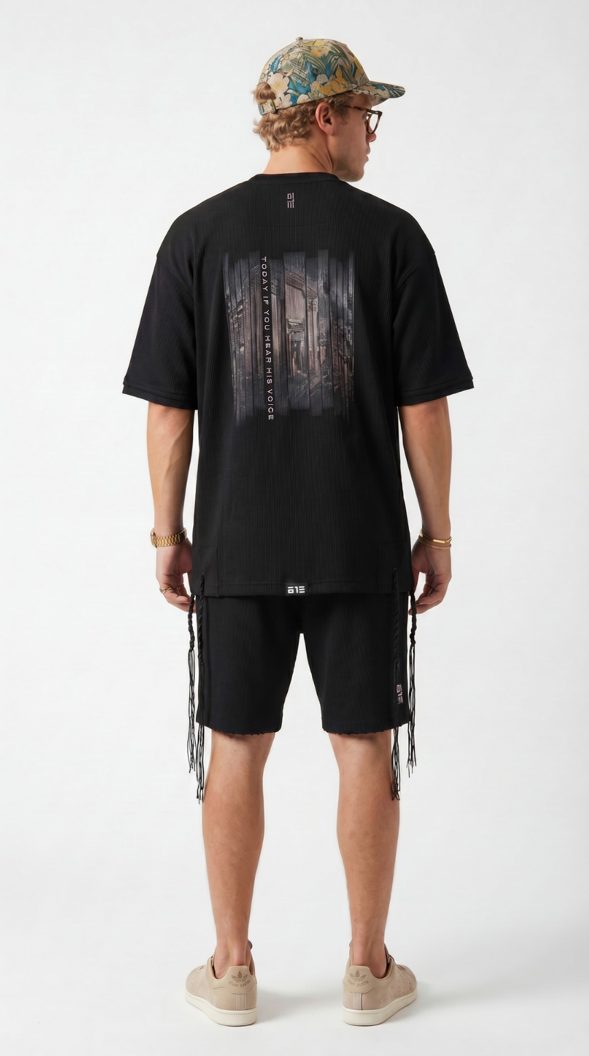 Eternal Temple tzitzit shirt in black, back detail