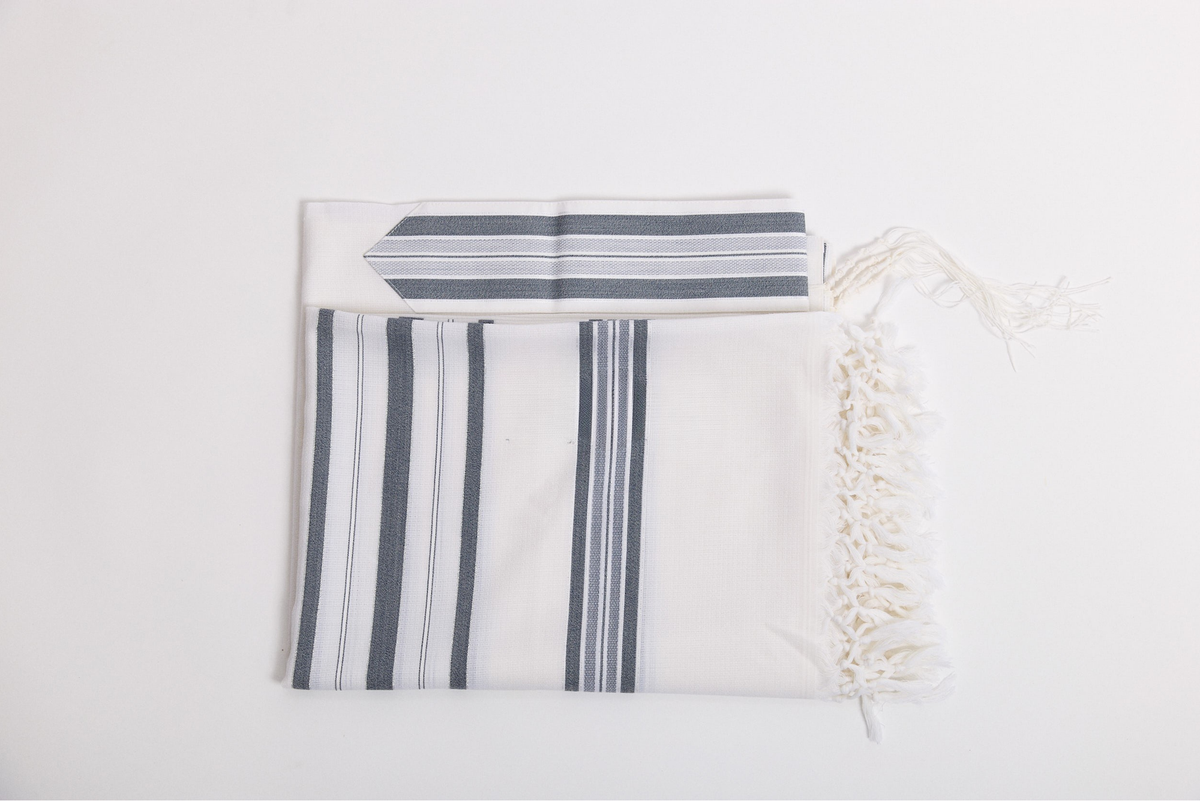 Hallel Tallis - Blue Melange