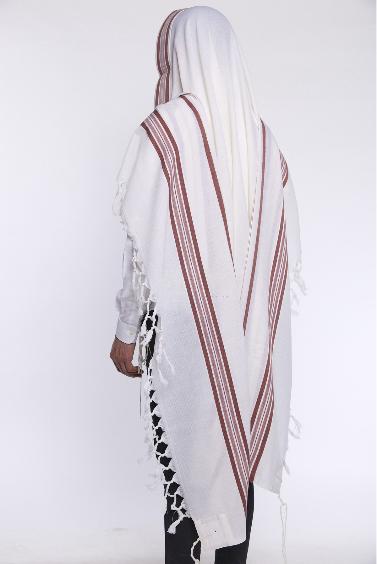 Hallel Tallis - Burgundy Melange