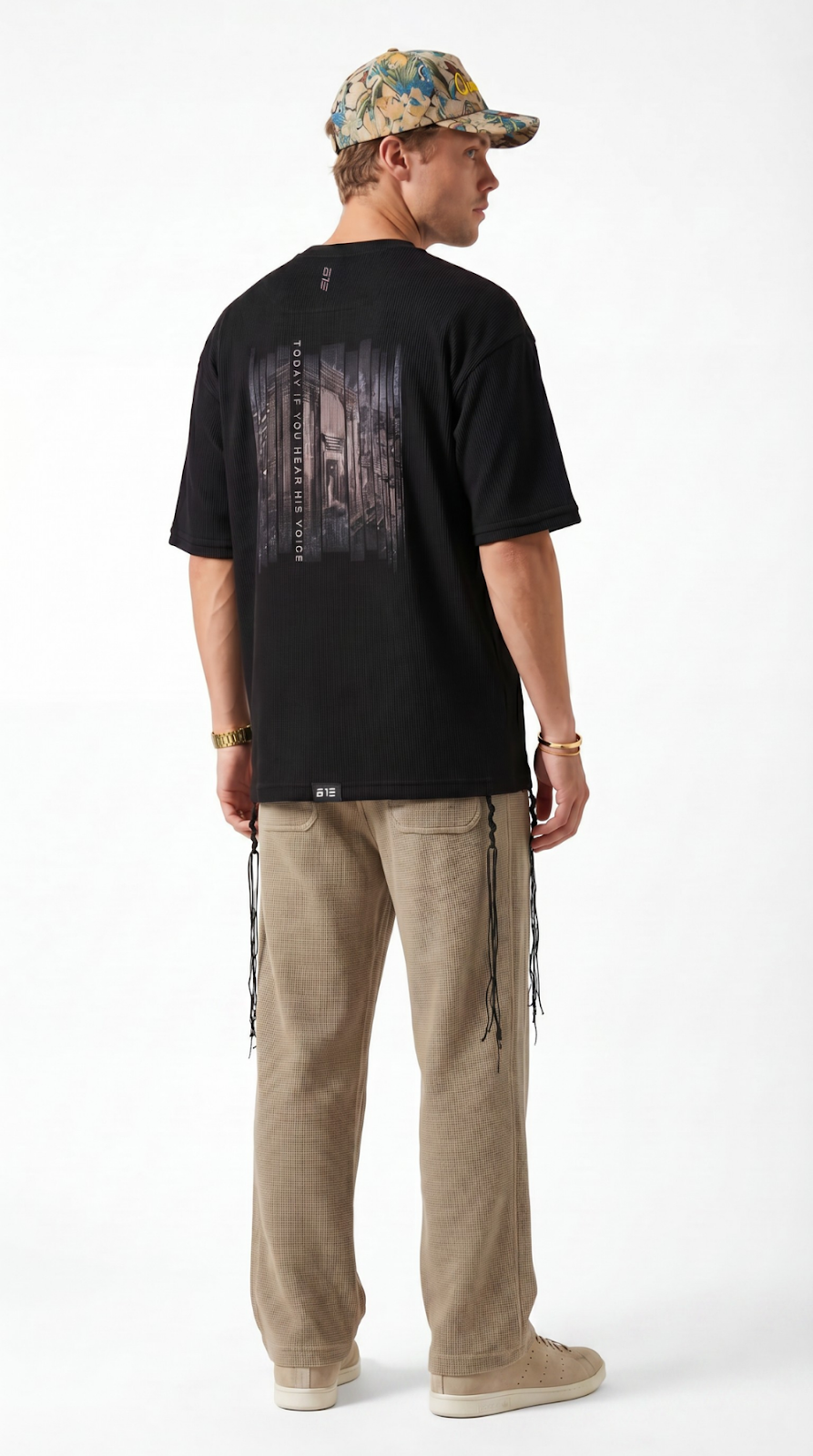 Eternal Temple tzitzit shirt in black - side | 613 by MitzvahArt