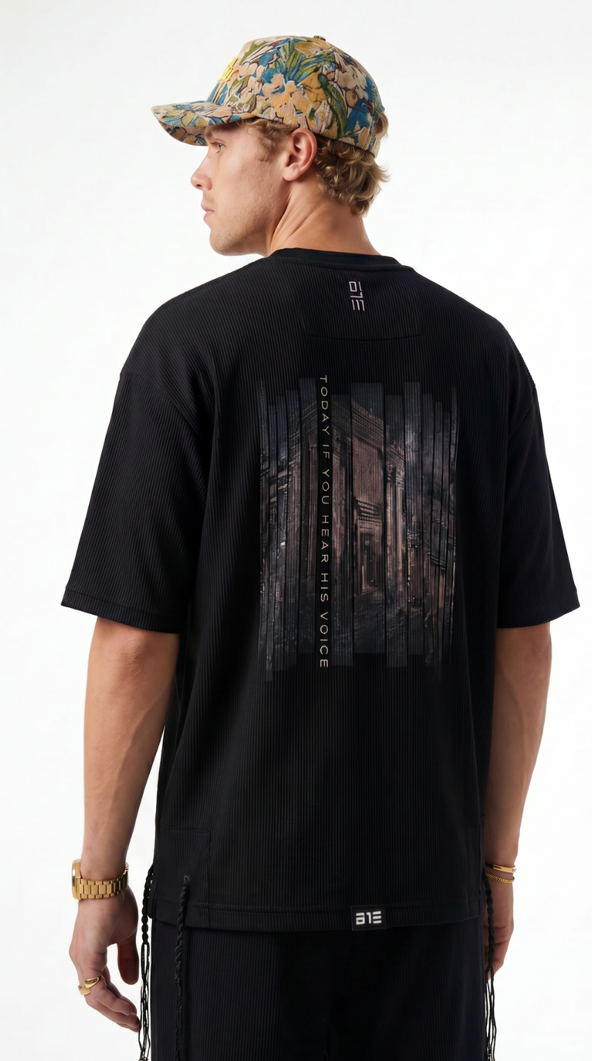 Eternal Temple tzitzit shirt in black - back | 613 by MitzvahArt