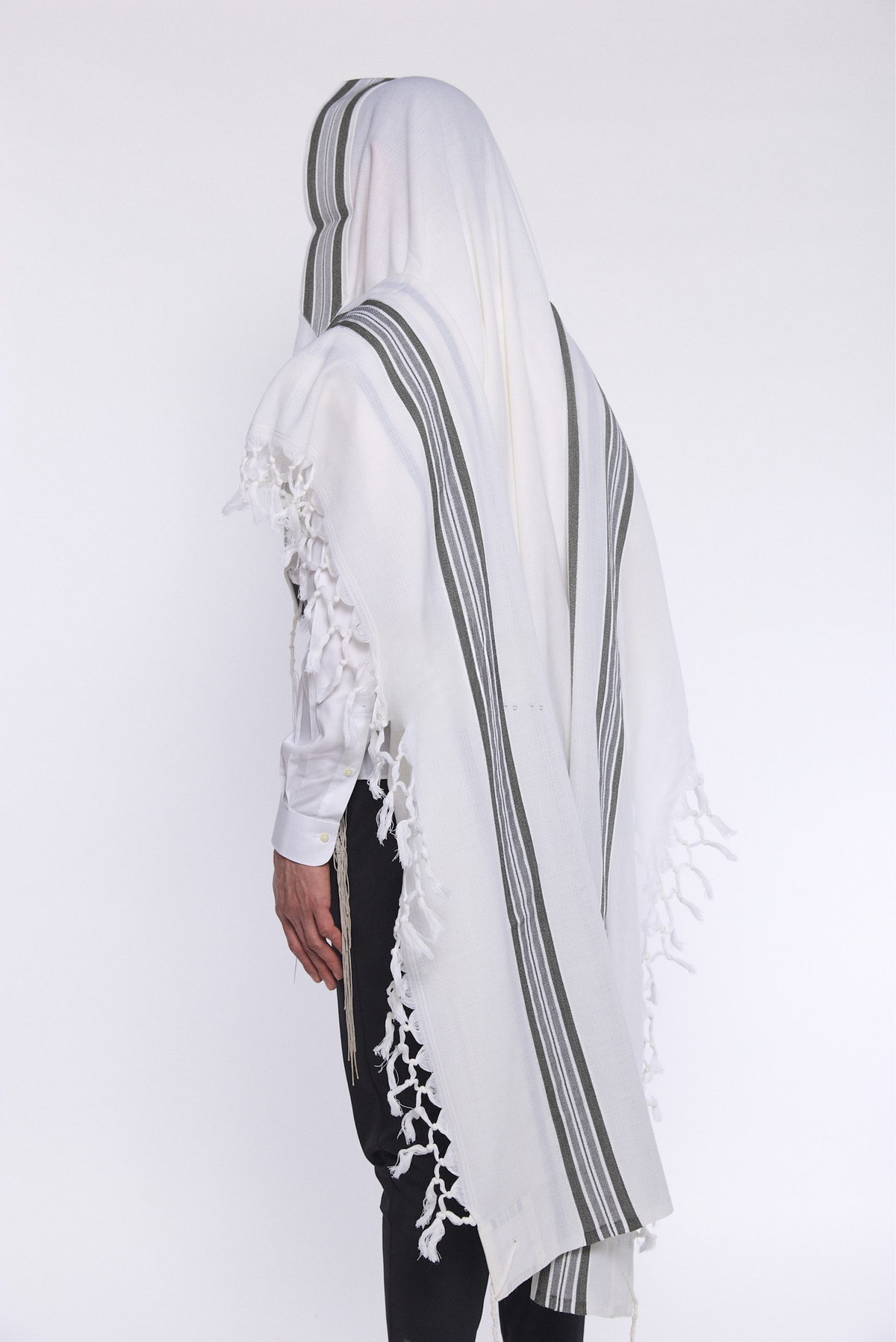 Hallel Tallis - Gray Melange
