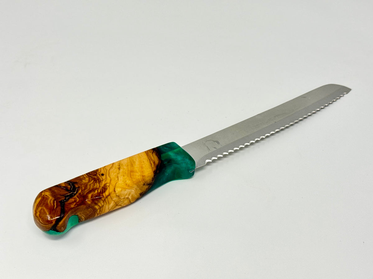 Etz HaChaim challah knife No. 2, side view with stainless steel blade | MitzvahArt