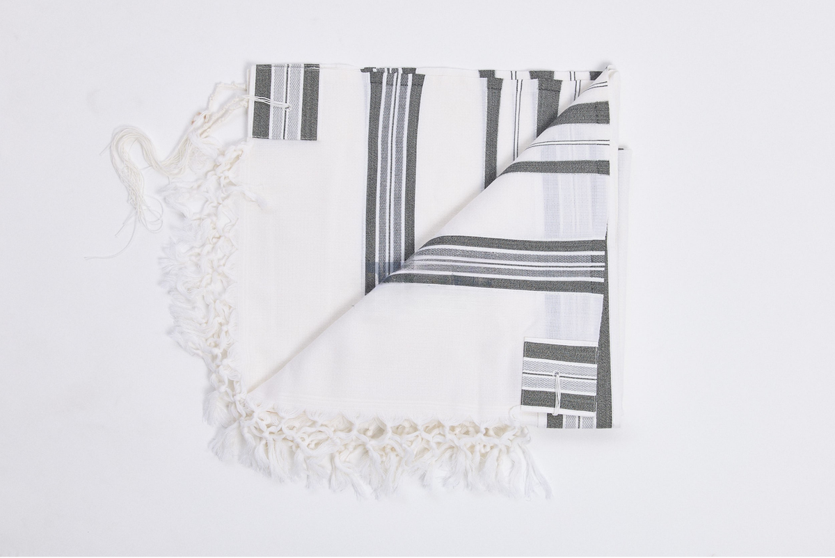 Hallel Tallis - Gray Melange