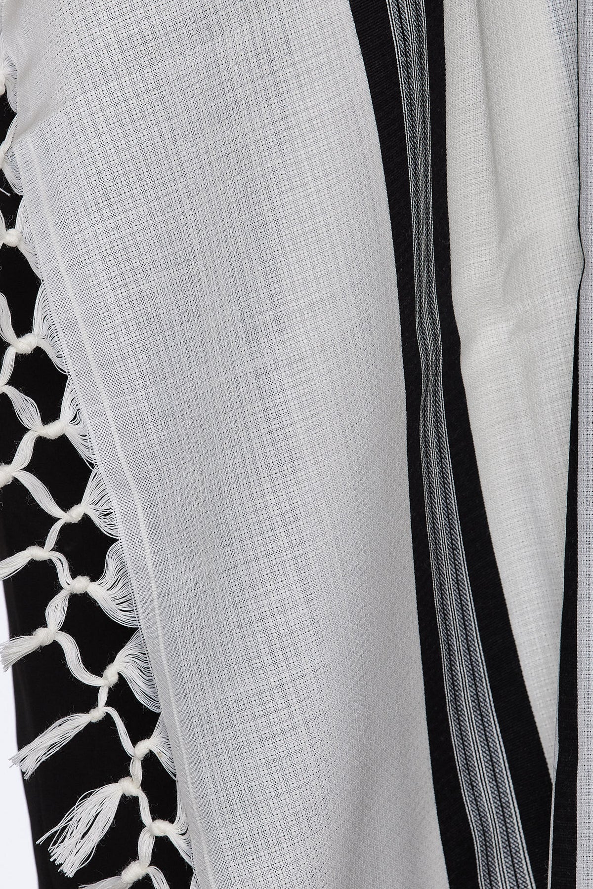 Musaf wool tallit, atarah detail | MitzvahArt