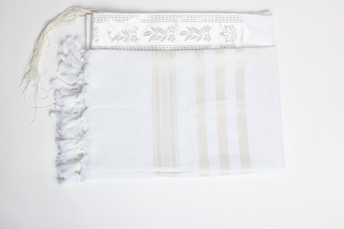 Mofet "Lamenatzeach" Wool Tallit β Classic Edition