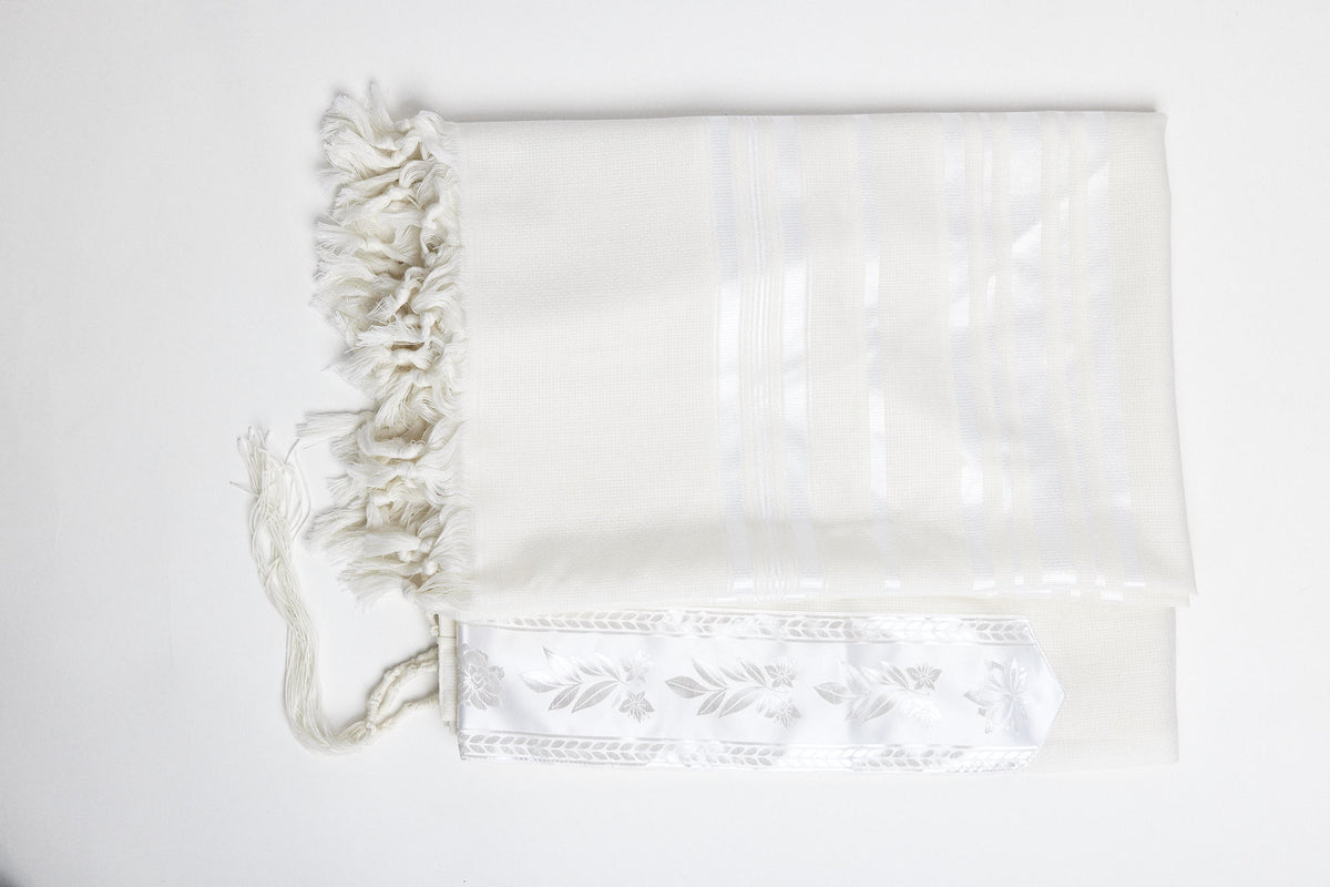Mofet "Lamenatzeach" Wool Tallit β Classic Edition