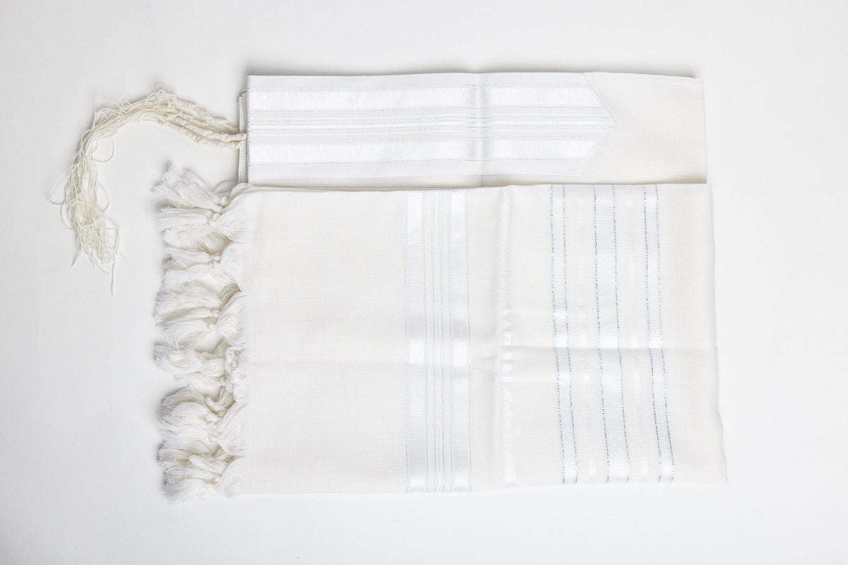 Mofet "Lamenatzeach" Wool Tallit β Classic Edition
