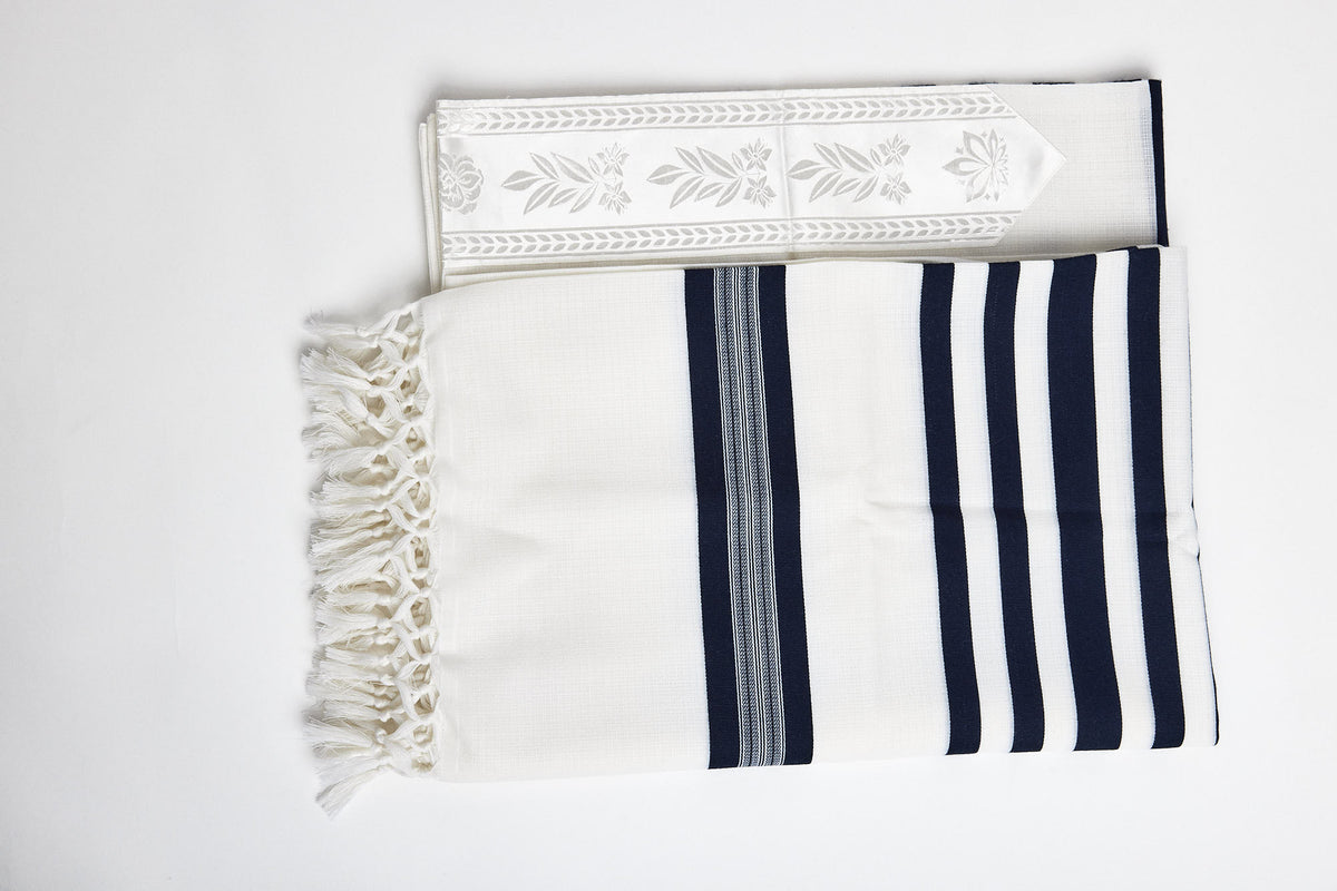 Musaf Wool Tallit – Premium Handwoven Edition