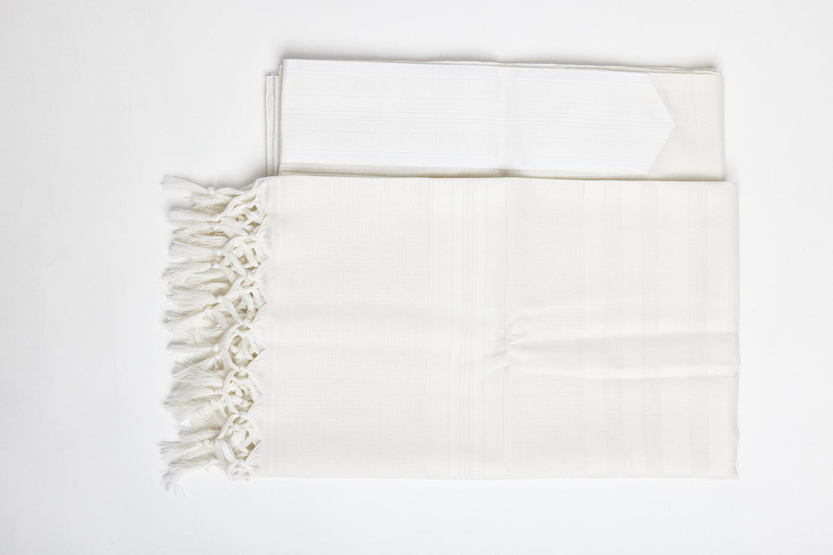 Musaf Wool Tallit – Premium Handwoven Edition
