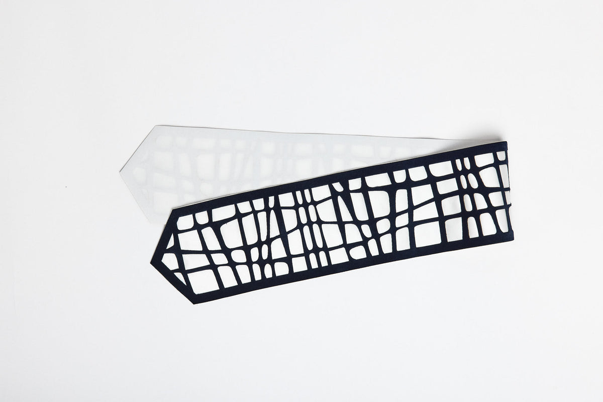 Atarah, detail of the metalwork | MitzvahArt
