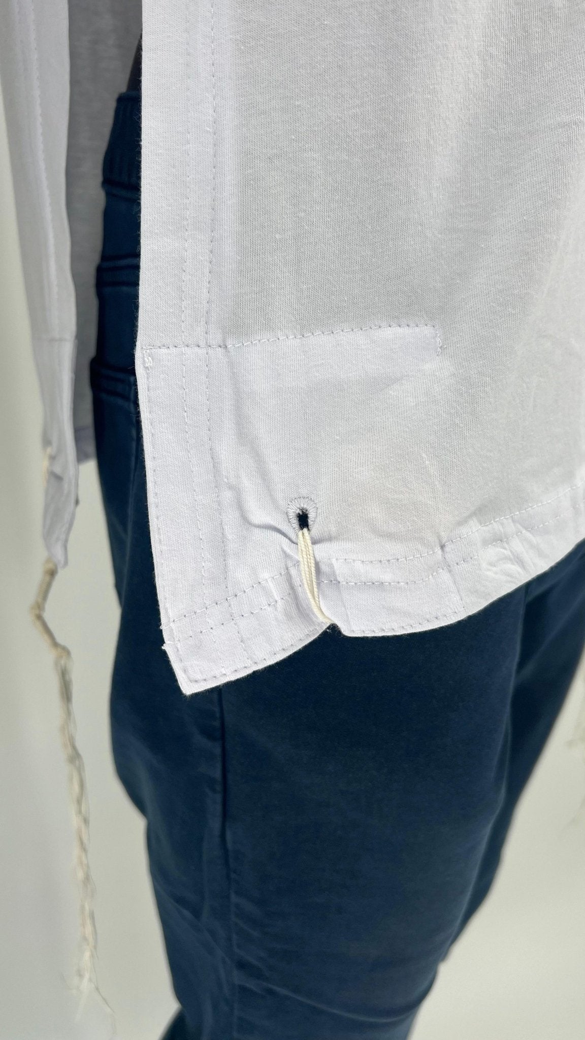Ashkenazi Tzitzit T-Shirt V-Neck Pack - Mitzvah Art (5)