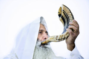 מתנות יהודיות מושלמות לכל אירוע: מזוזות, טלית ועוד