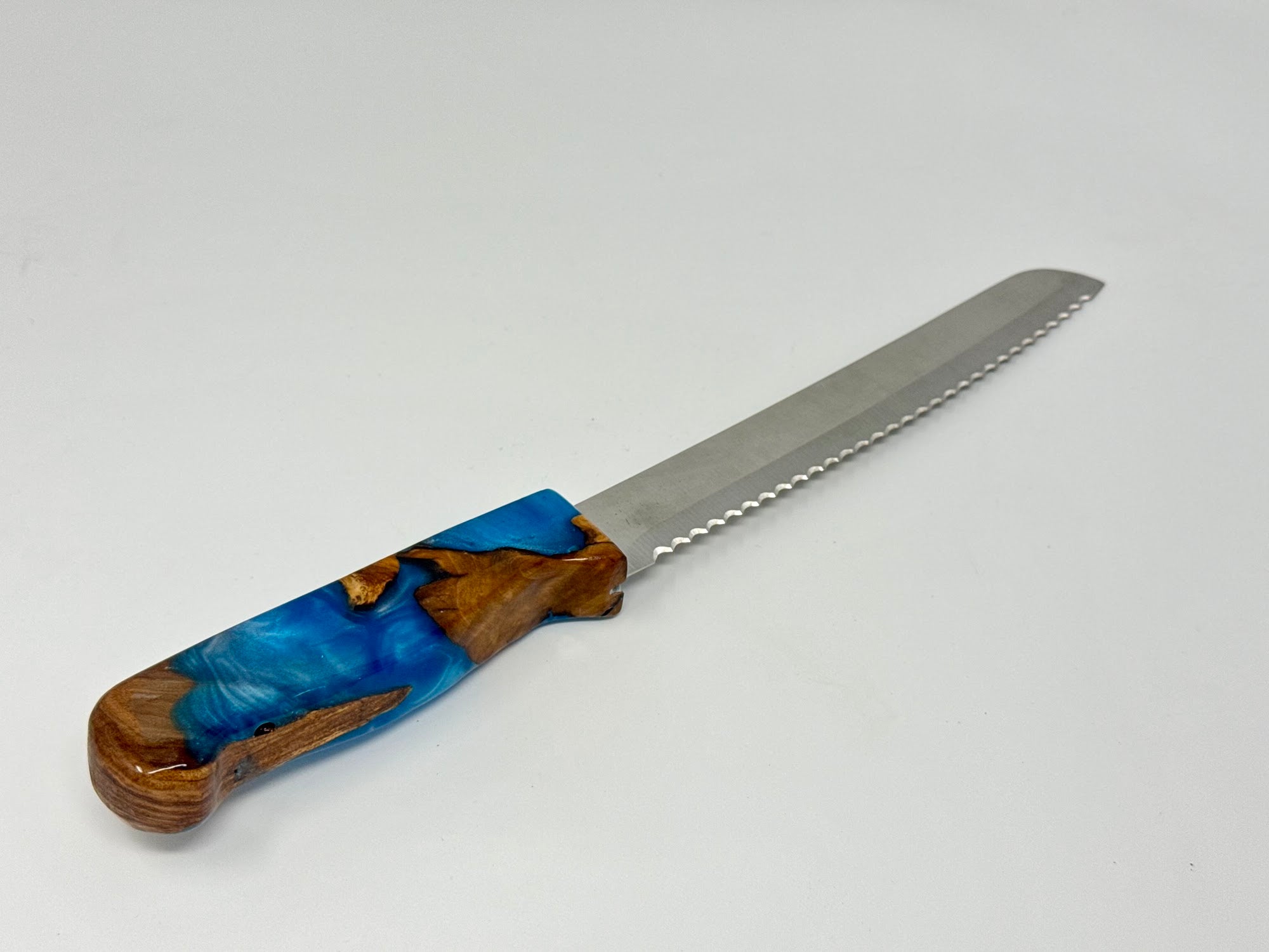 Rekia HaShamayim challah knife No. 4, detail of the handle | MitzvahArt