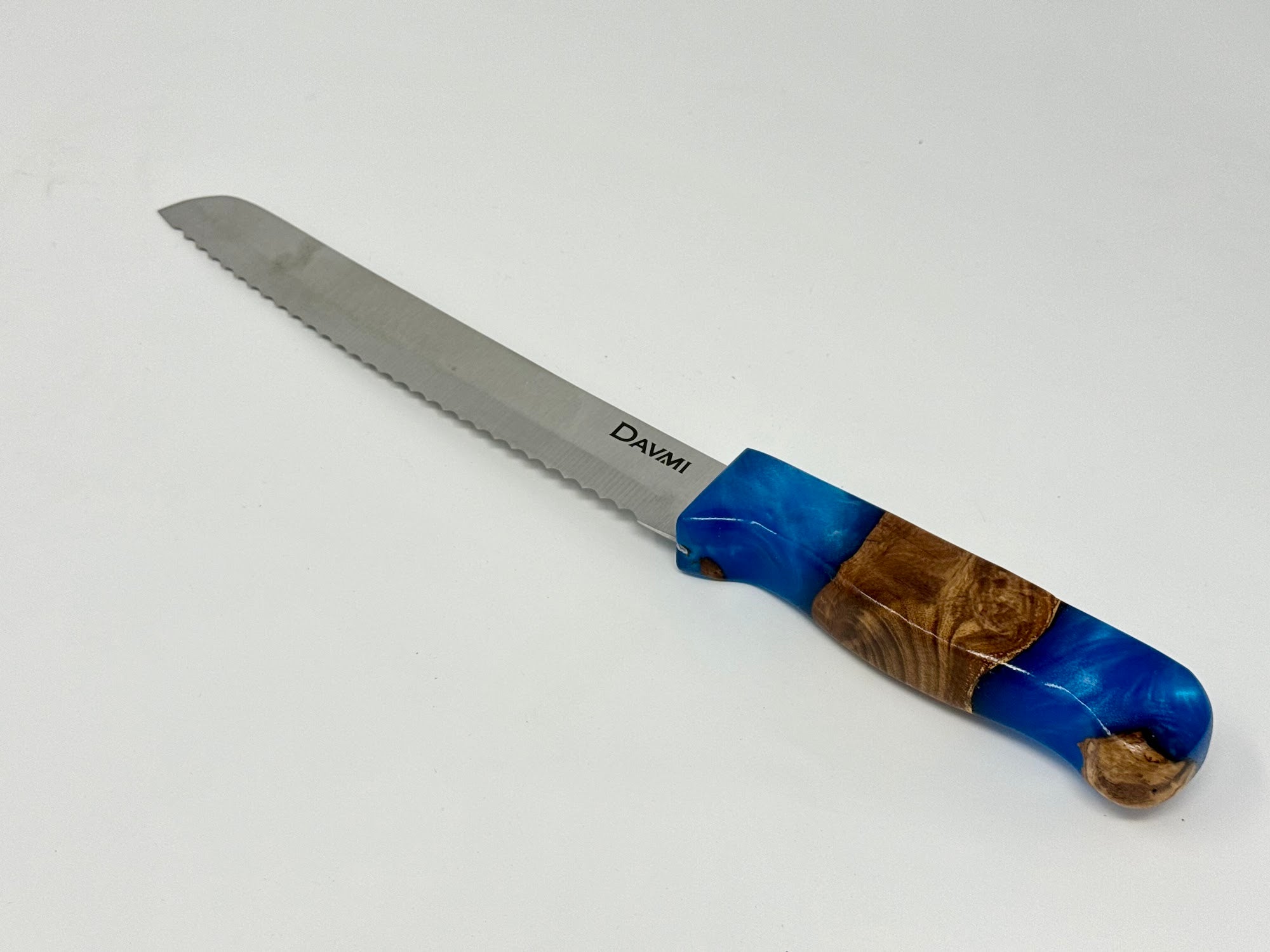 Rekia HaShamayim challah knife No. 2, olive wood and blue epoxy handle | MitzvahArt