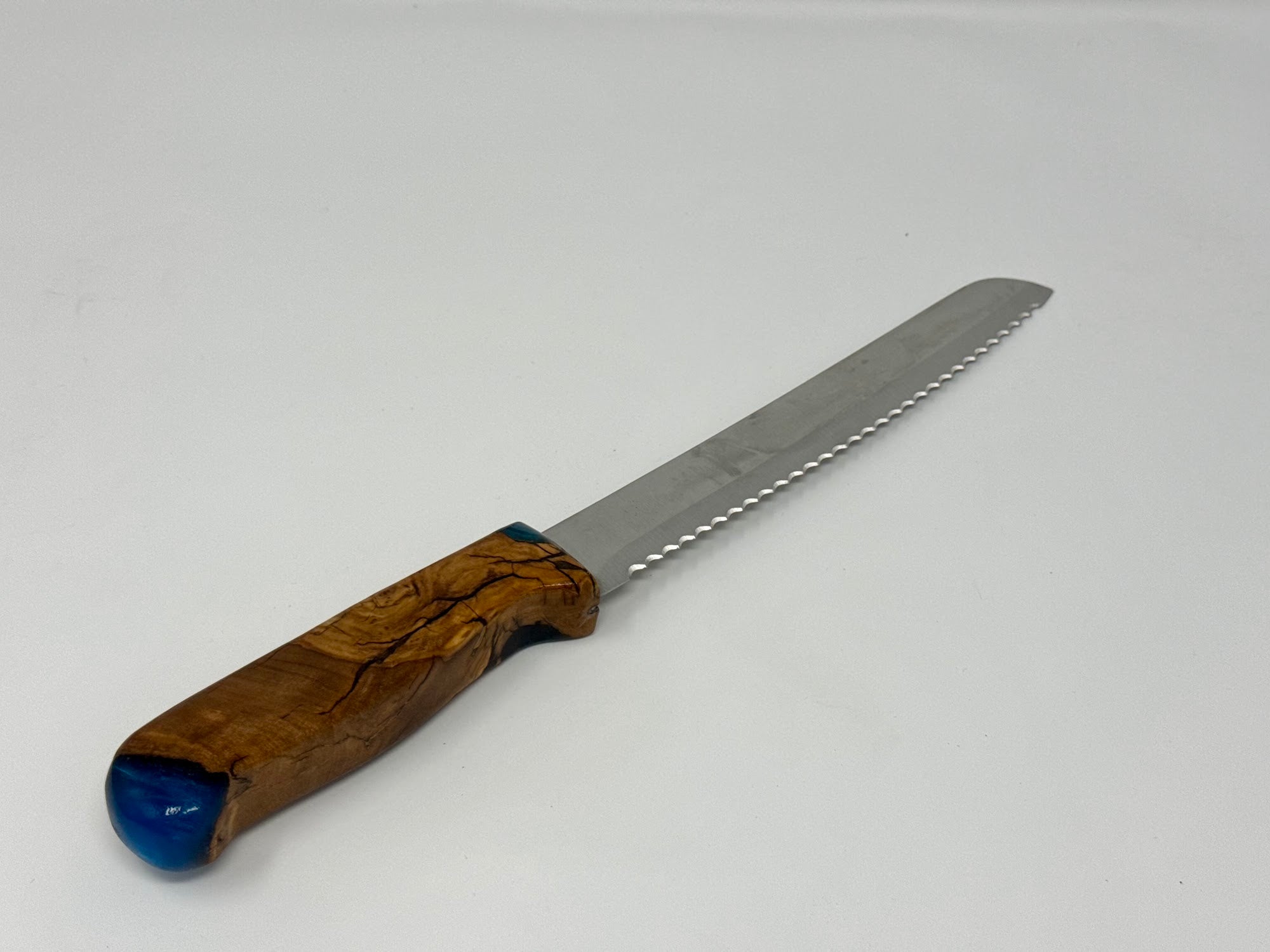 Rekia HaShamayim challah knife No. 1, olive wood and blue epoxy handle | MitzvahArt