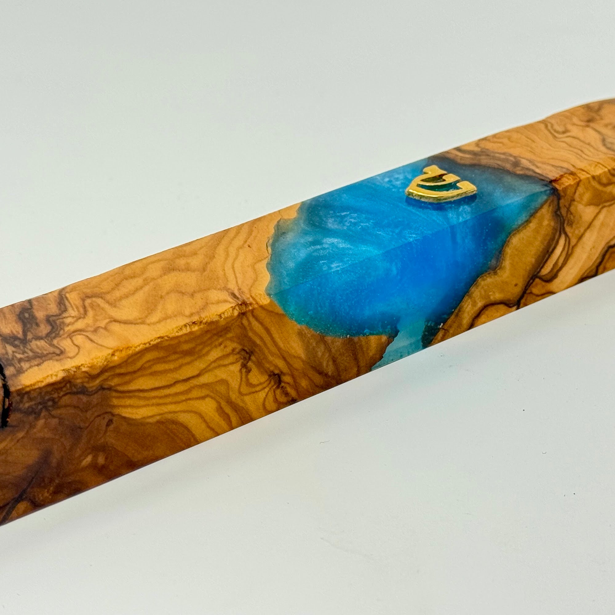 Premium mezuzah case No. 2, olive wood grain, 15 cm | MitzvahArt