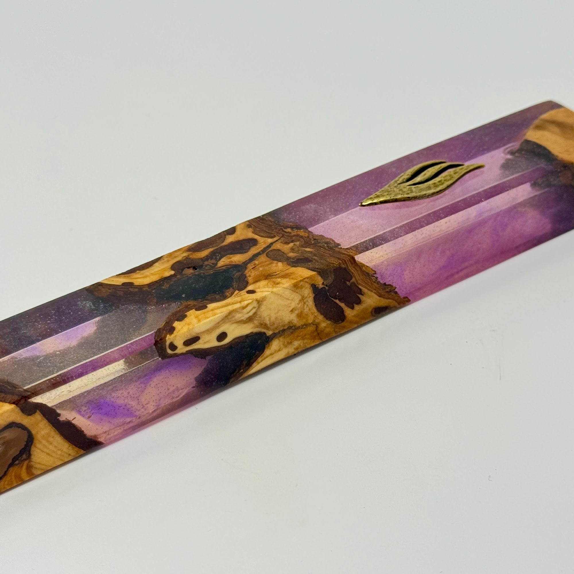 Premium mezuzah case No. 5, resin detail, 15 cm | MitzvahArt