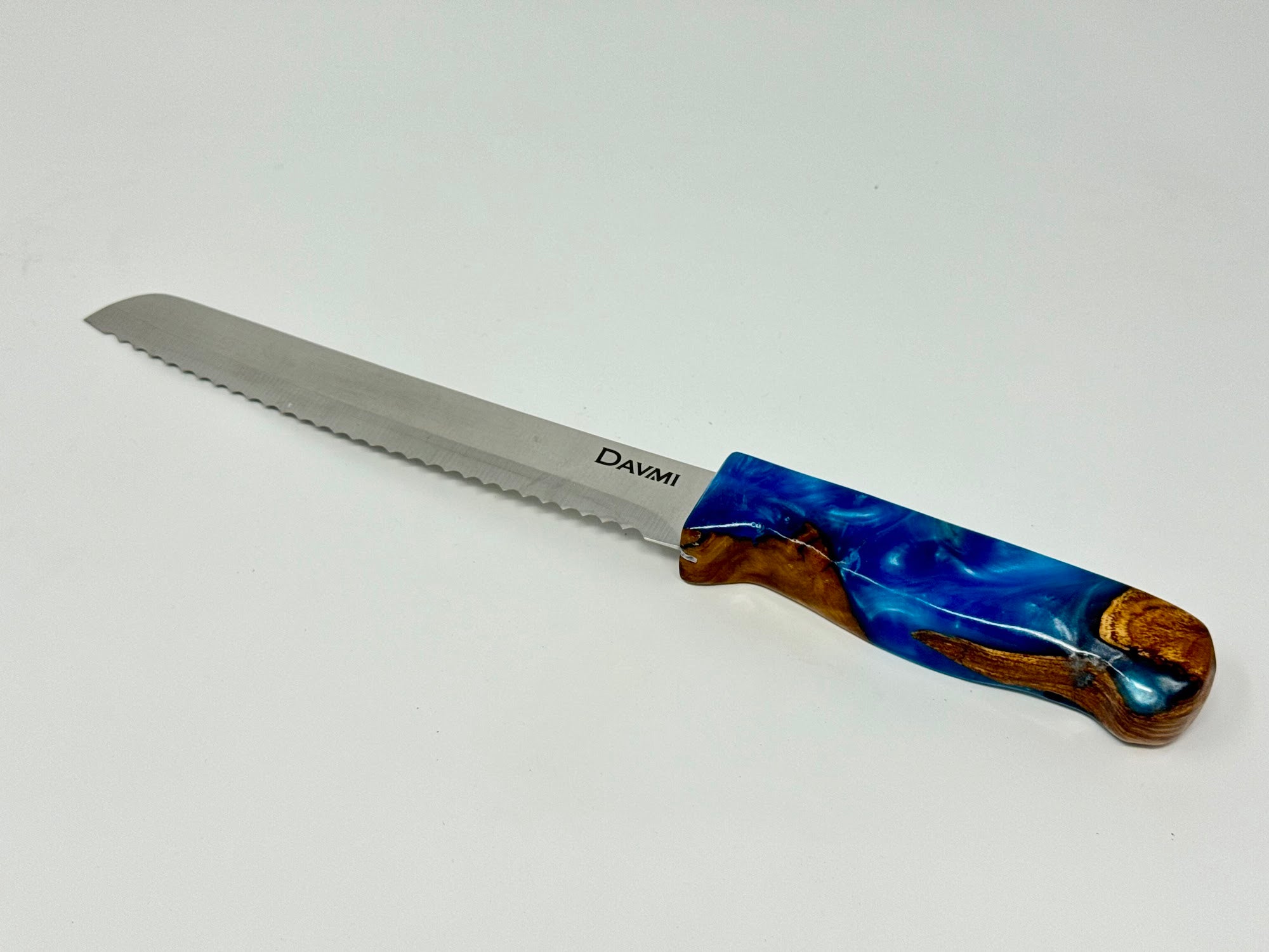 Rekia HaShamayim challah knife No. 4, olive wood and blue epoxy handle | MitzvahArt
