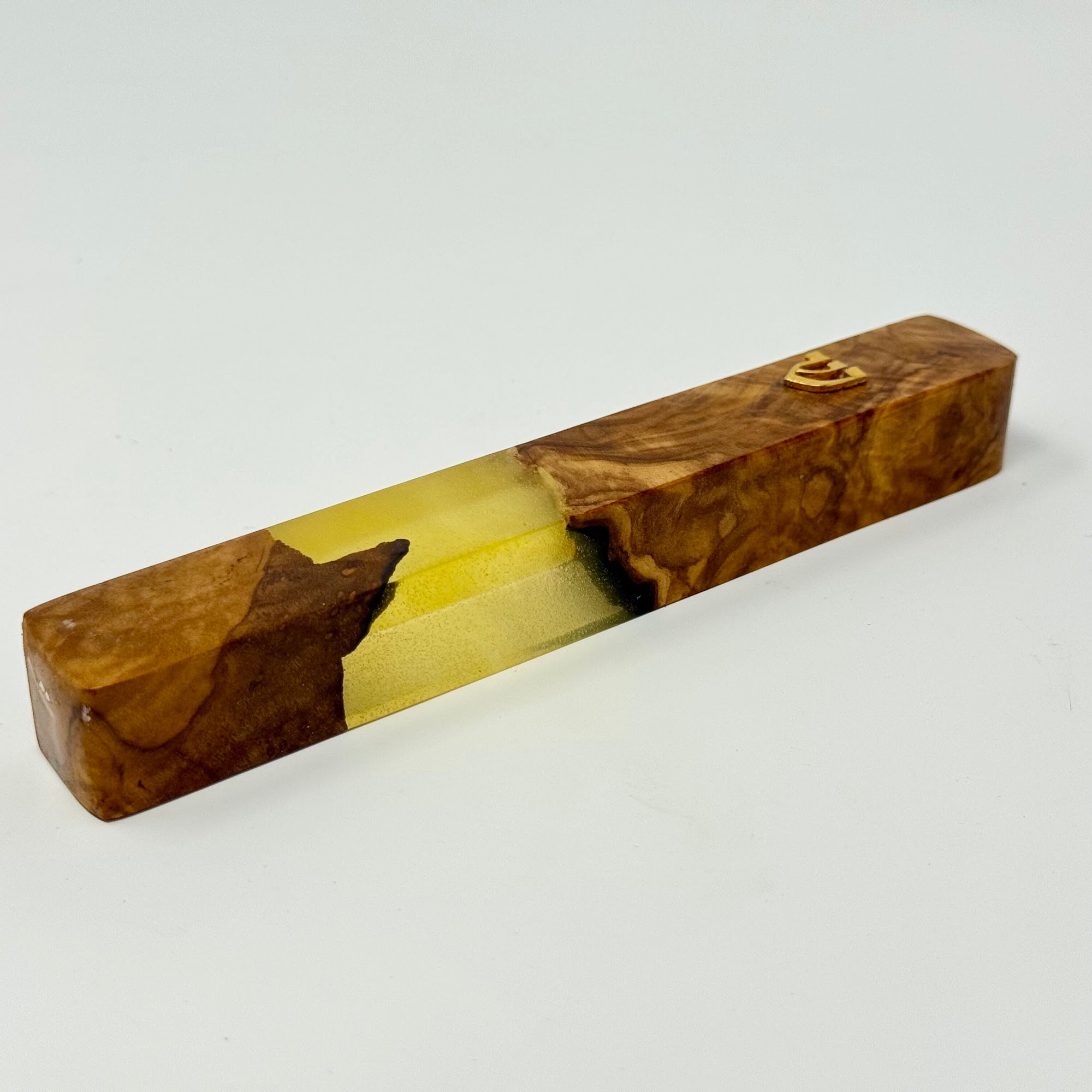 Premium mezuzah case No. 3, olive wood grain, 12 cm | MitzvahArt