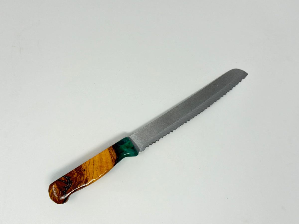 Etz HaChaim challah knife No. 2, close view of the handle | MitzvahArt
