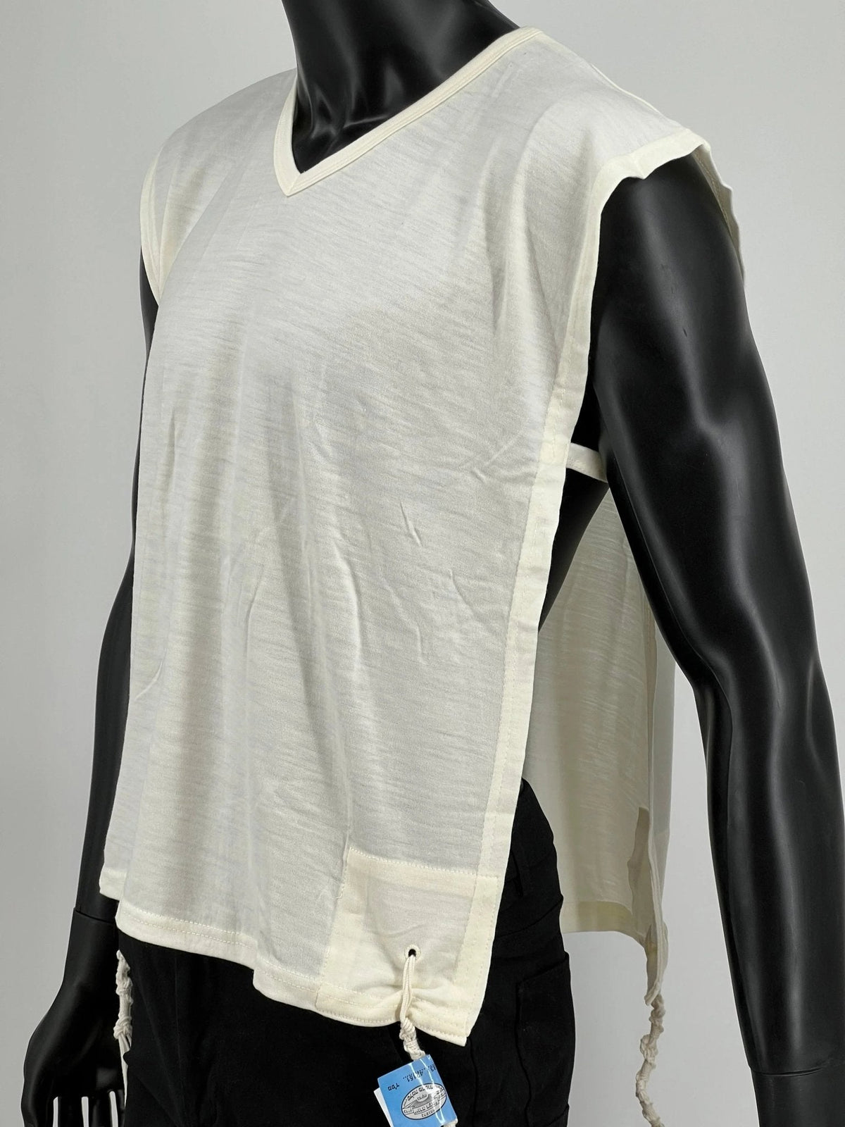 Wool V-Neck Tzitzit T-Shirt Hand-spun - Mitzvah Art (3)