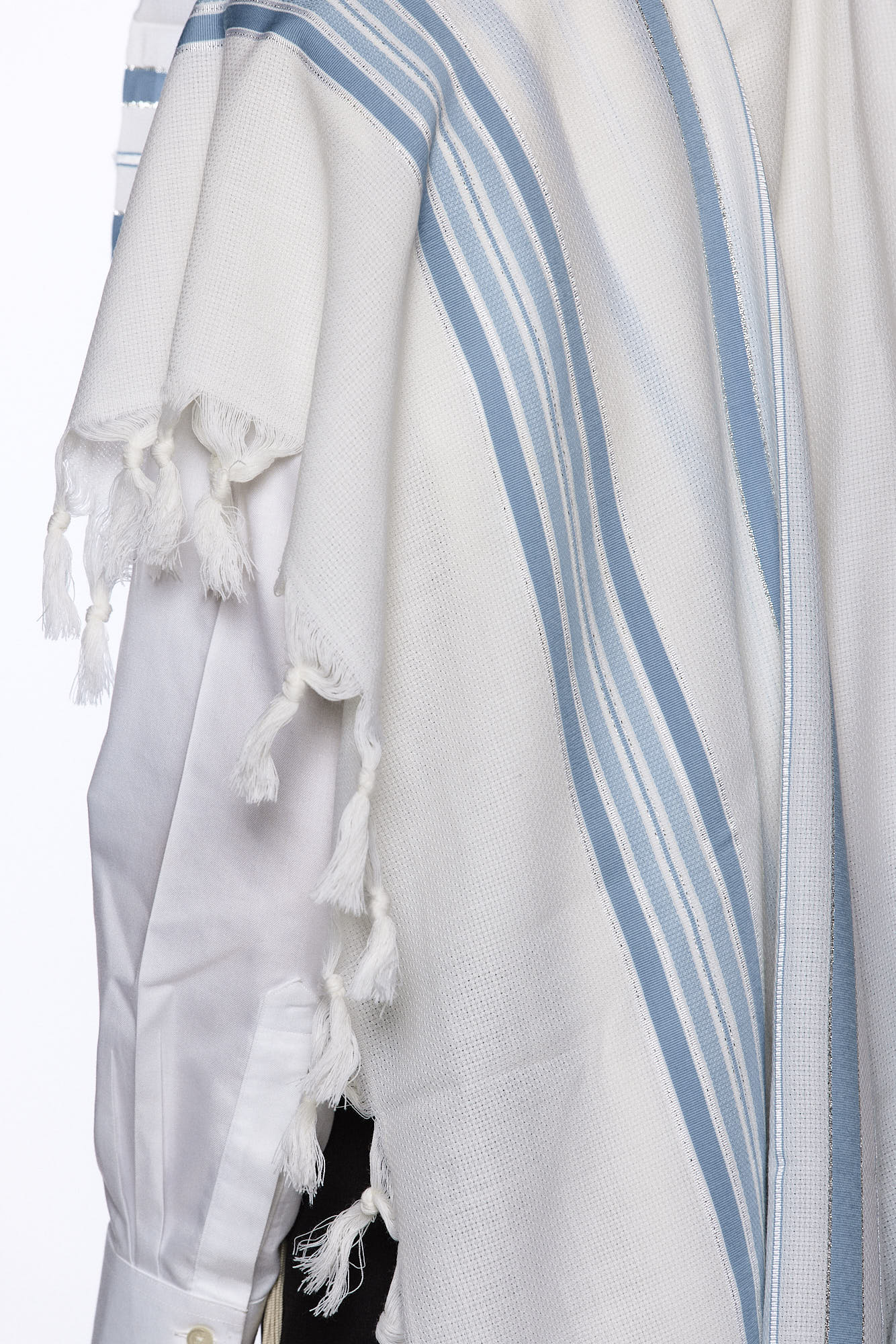 Mofet "Lamenatzeach" Wool Tallit – Classic Edition