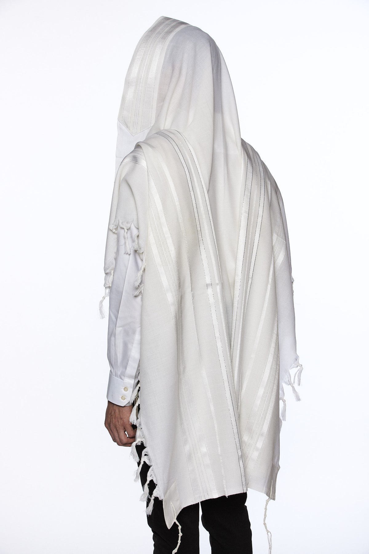 Mofet "Lamenatzeach" Wool Tallit – Classic Edition