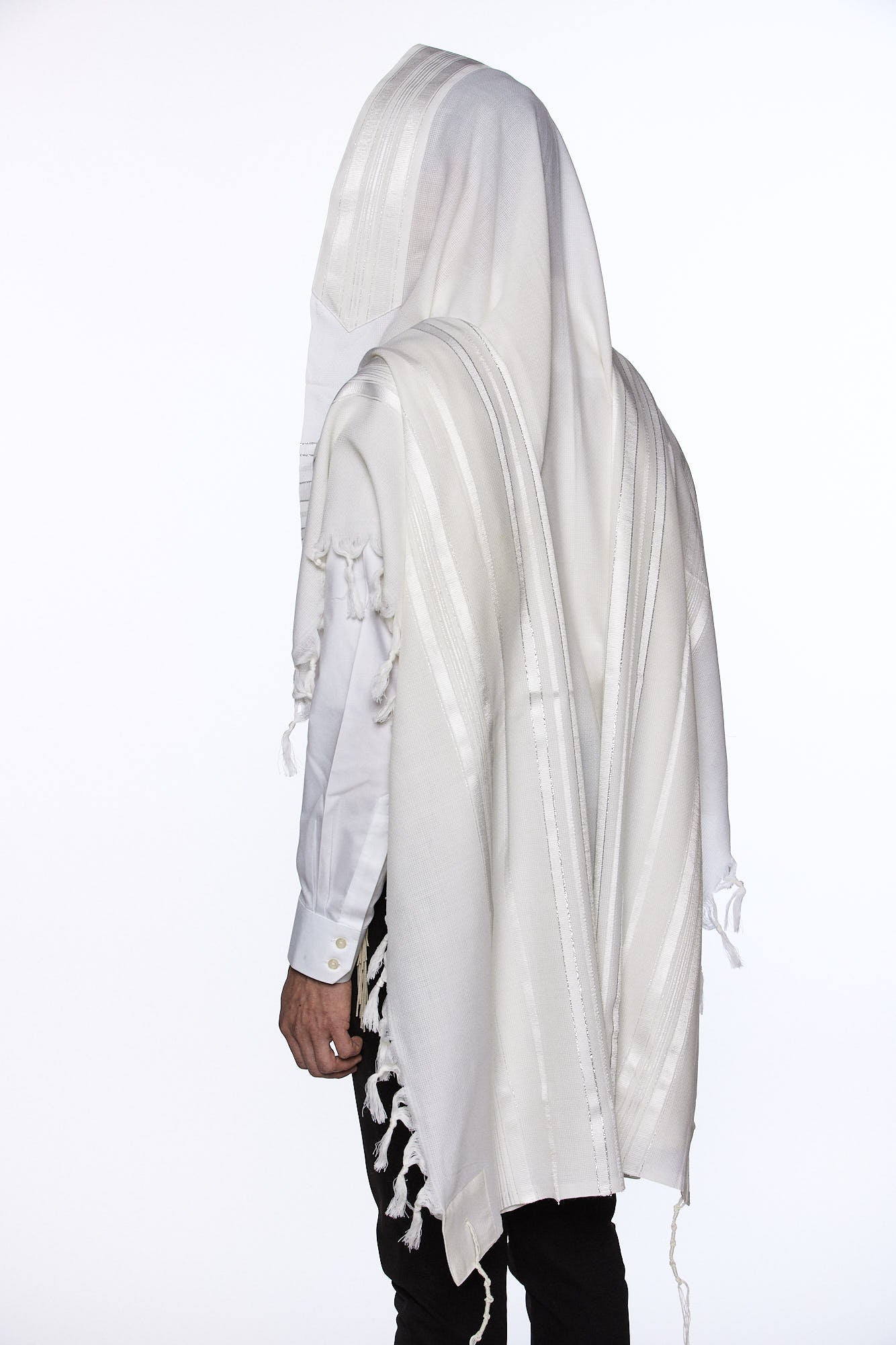 Mofet "Lamenatzeach" Wool Tallit – Classic Edition