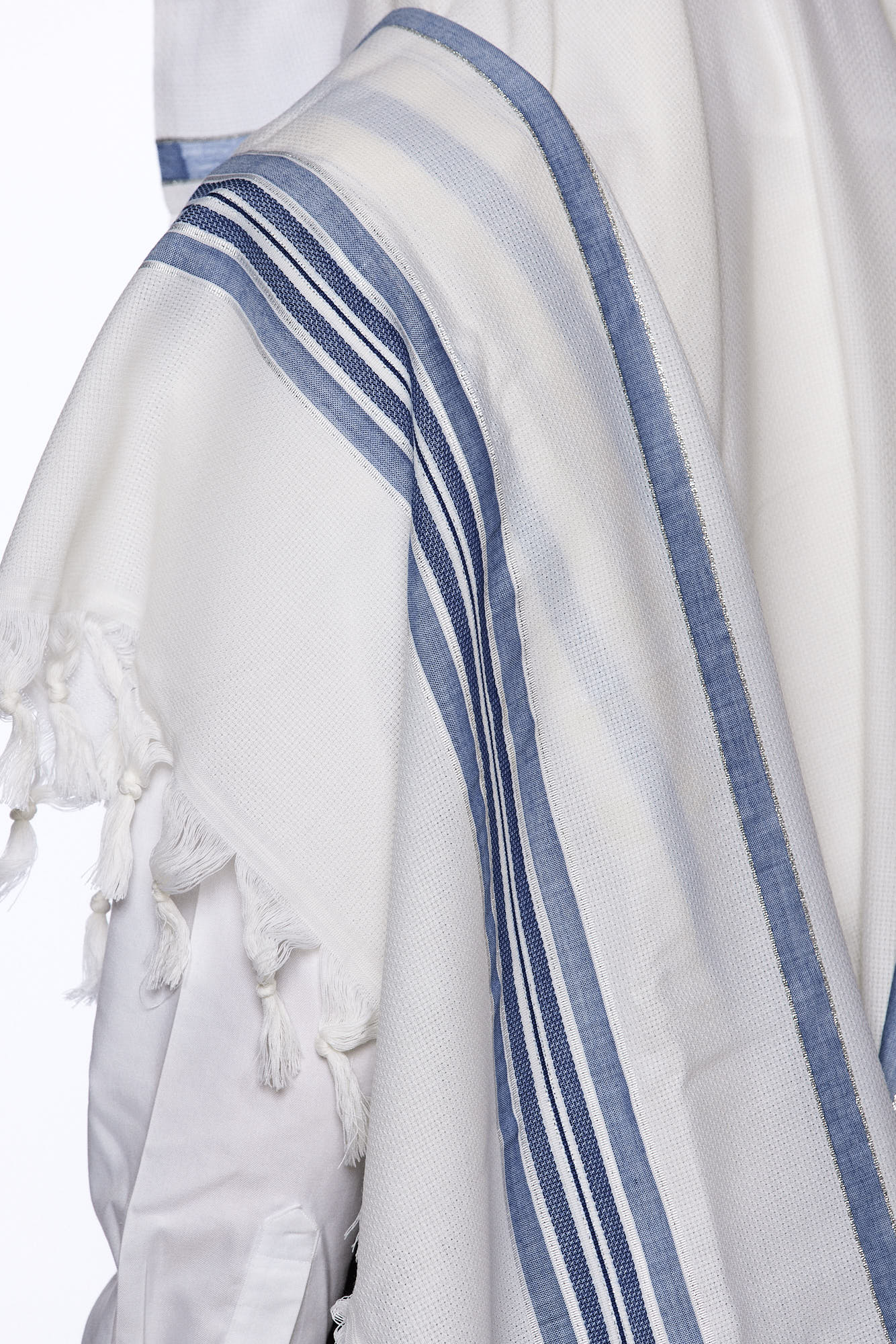 Mofet "Lamenatzeach" Wool Tallit – Classic Edition