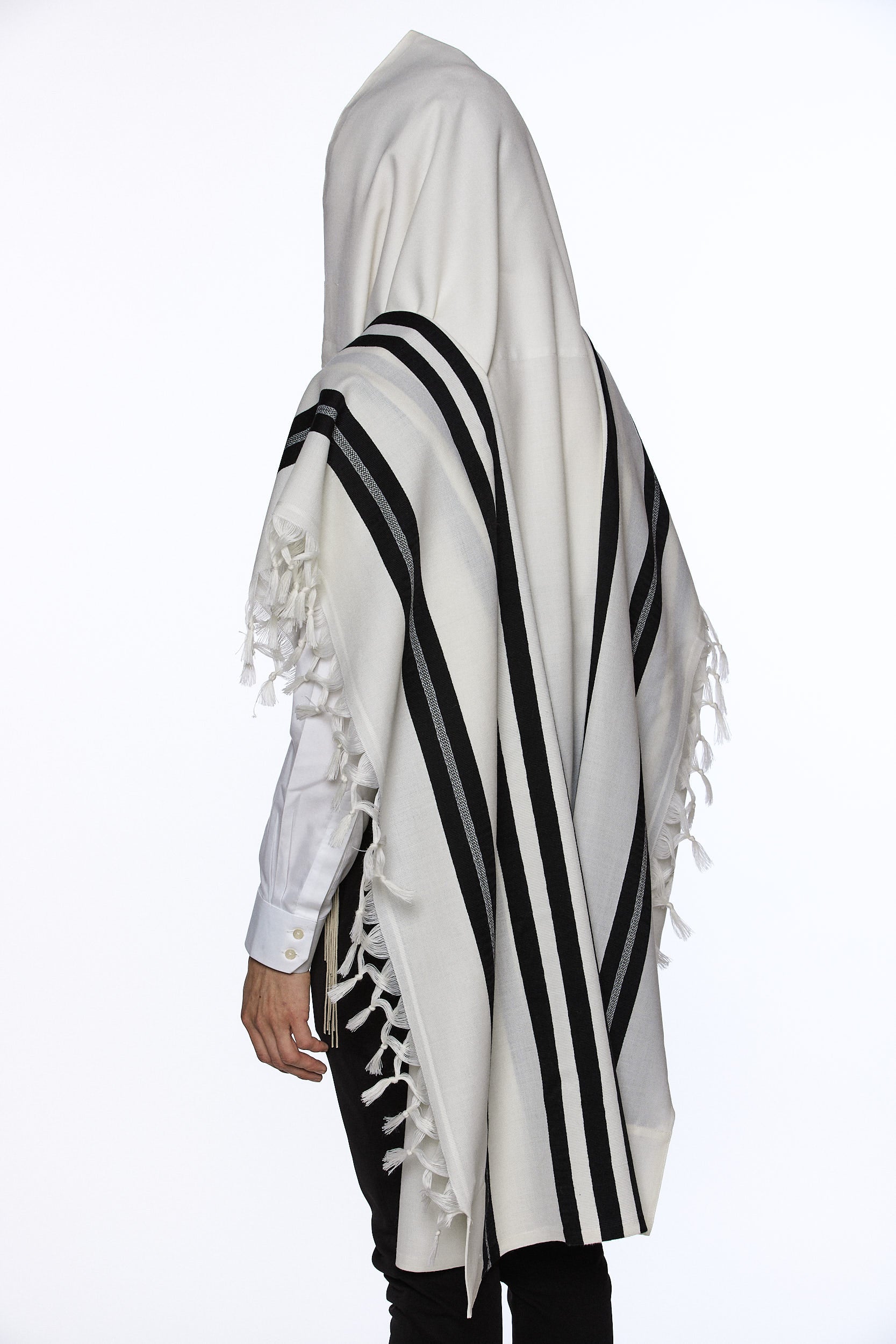 טלית צמר פרימיום - מסורת טורקית עם פרנזים כפולים