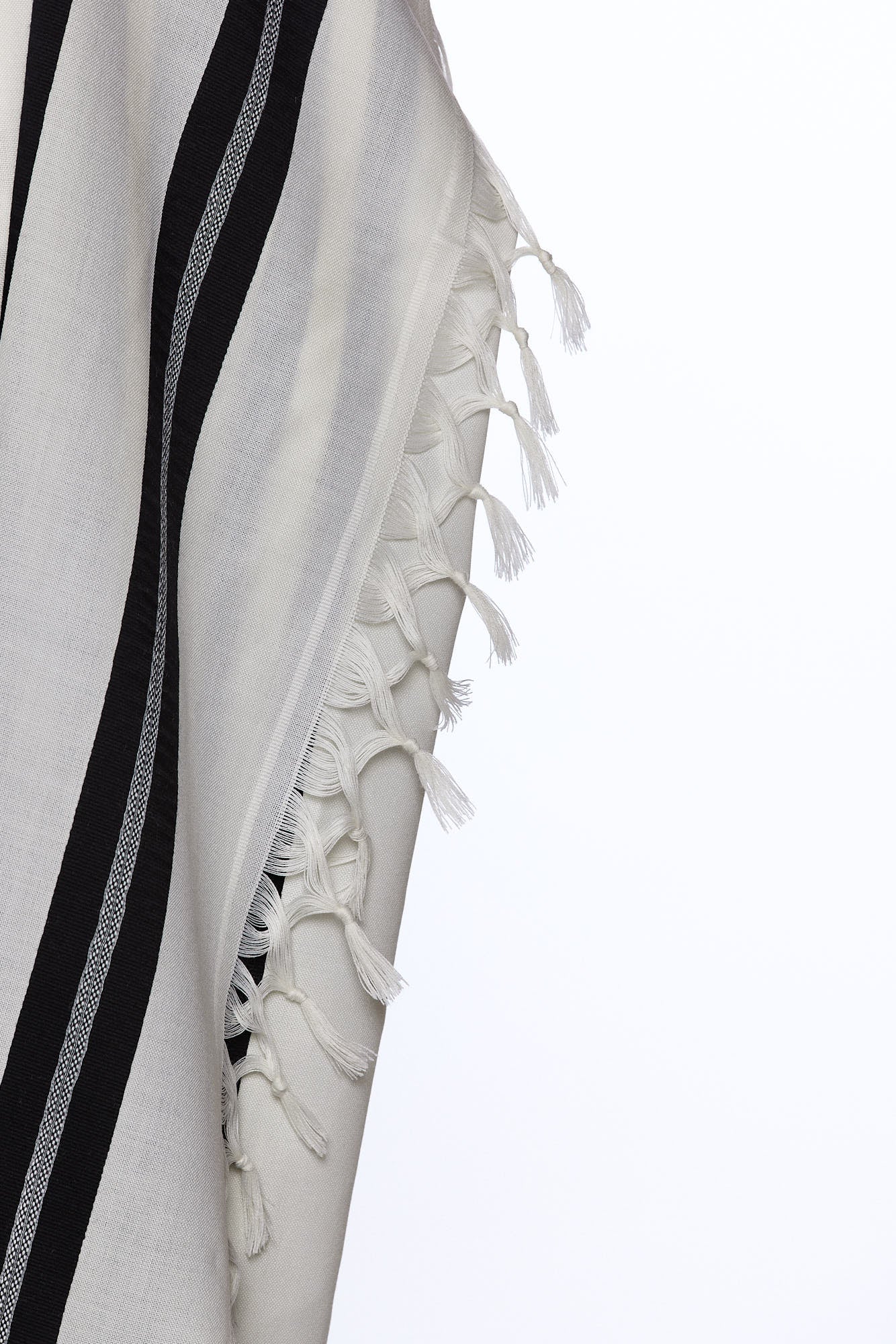 טלית צמר פרימיום - מסורת טורקית עם פרנזים כפולים