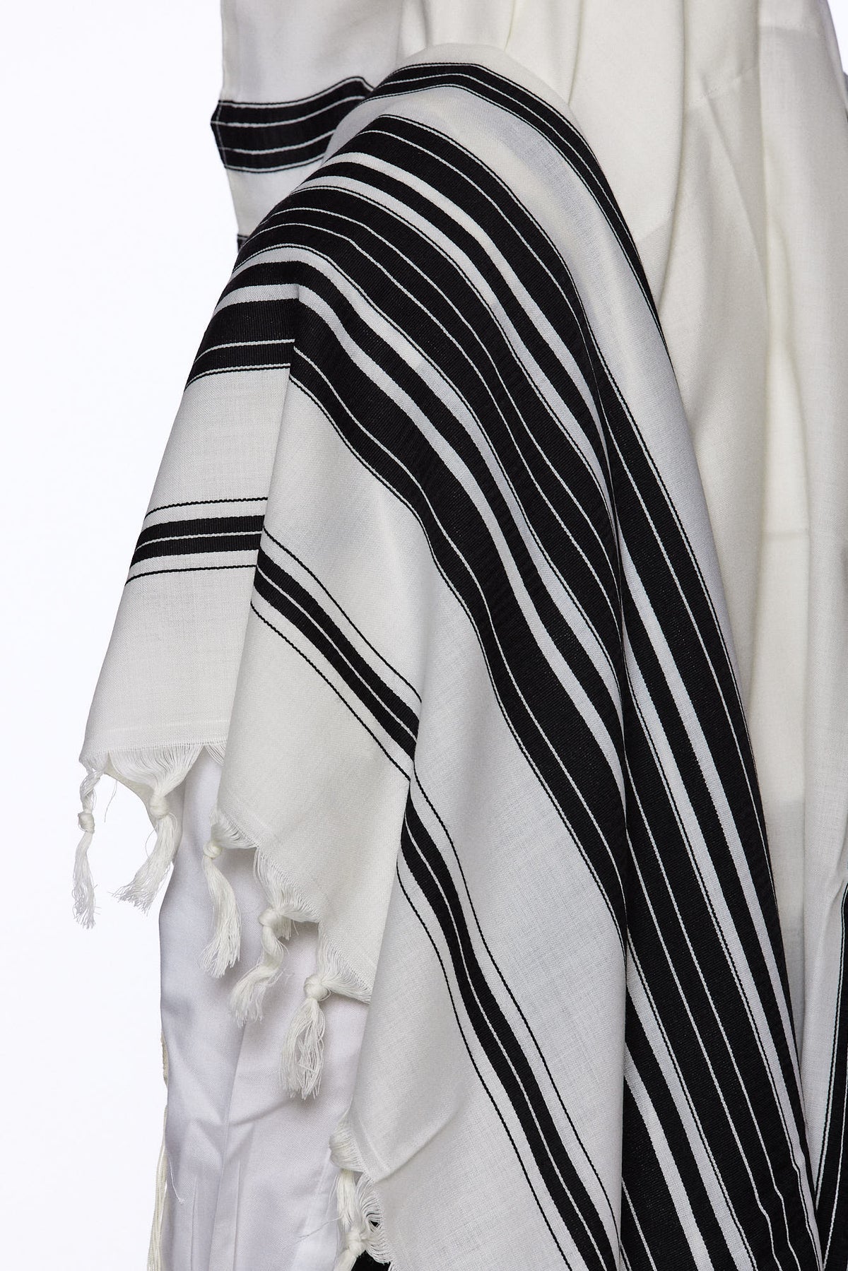Chabad Edition tallit, reinforced corner detail | MitzvahArt