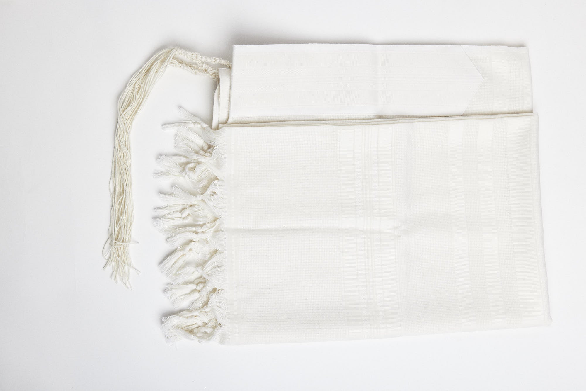 Mofet "Lamenatzeach" Wool Tallit – Classic Edition