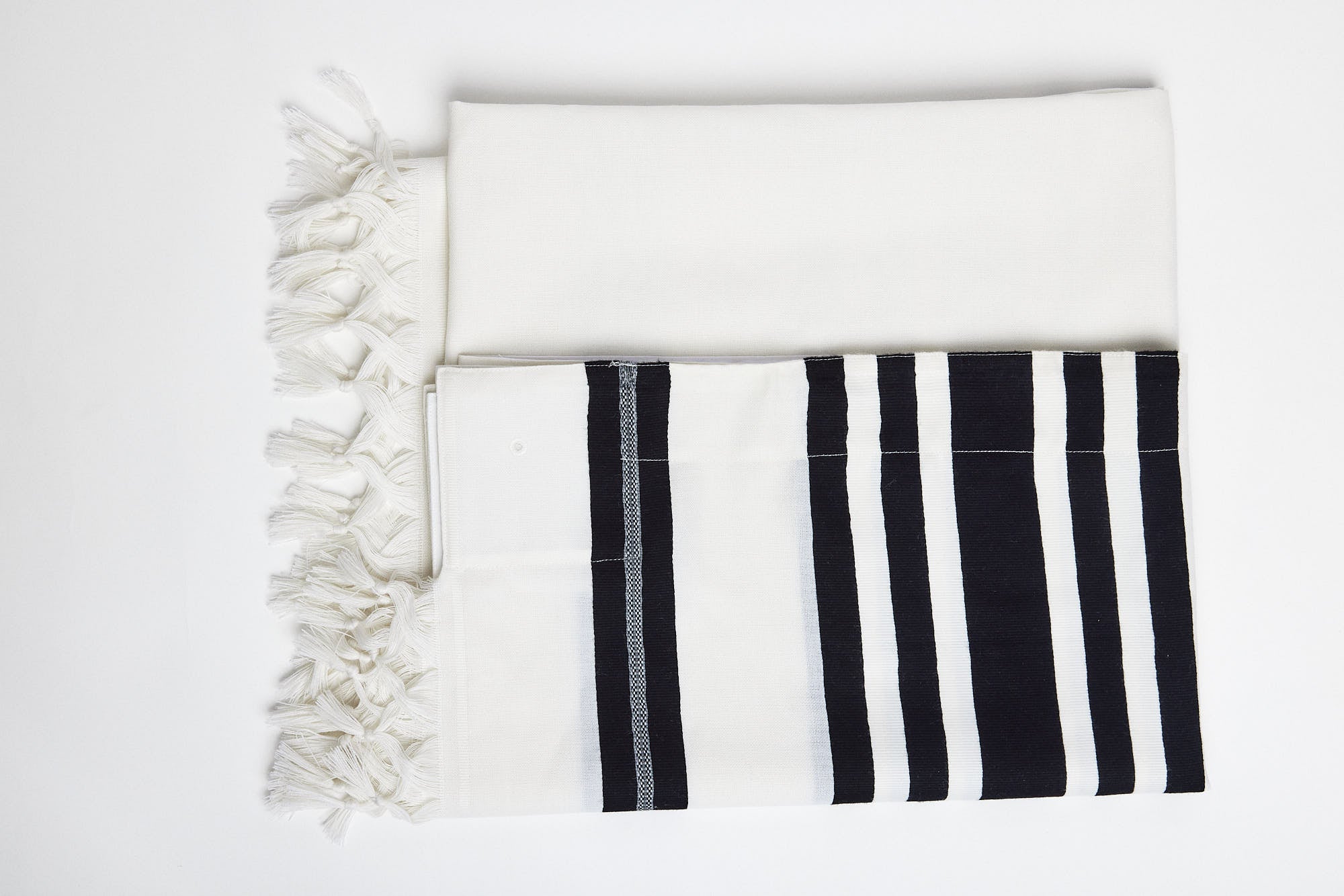 טלית צמר פרימיום - מסורת טורקית עם פרנזים כפולים