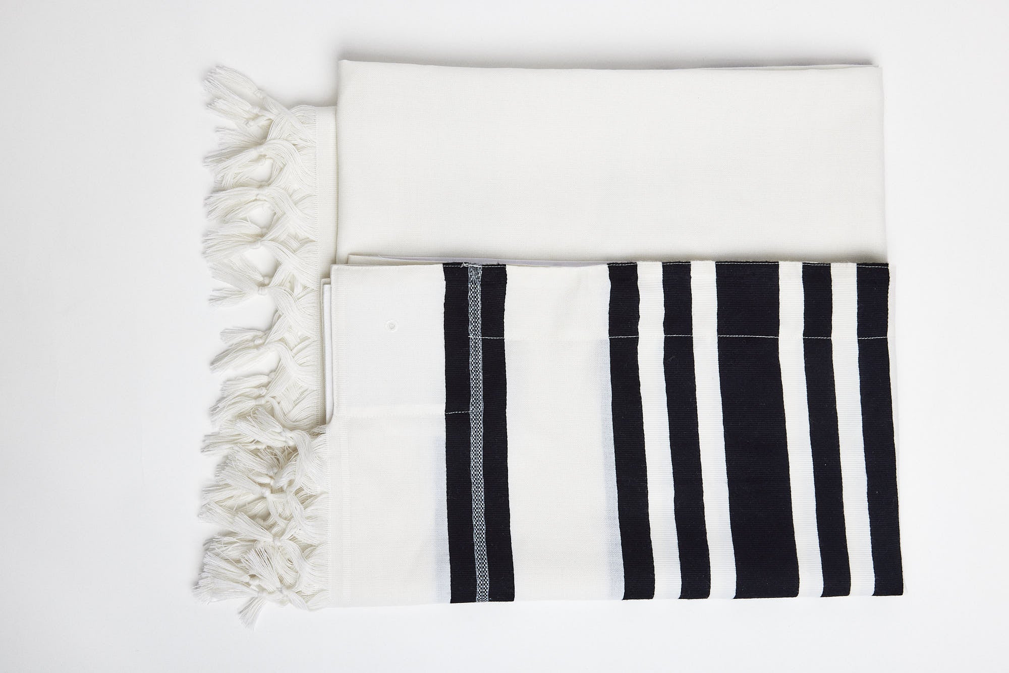 טלית צמר פרימיום - מסורת טורקית עם פרנזים כפולים