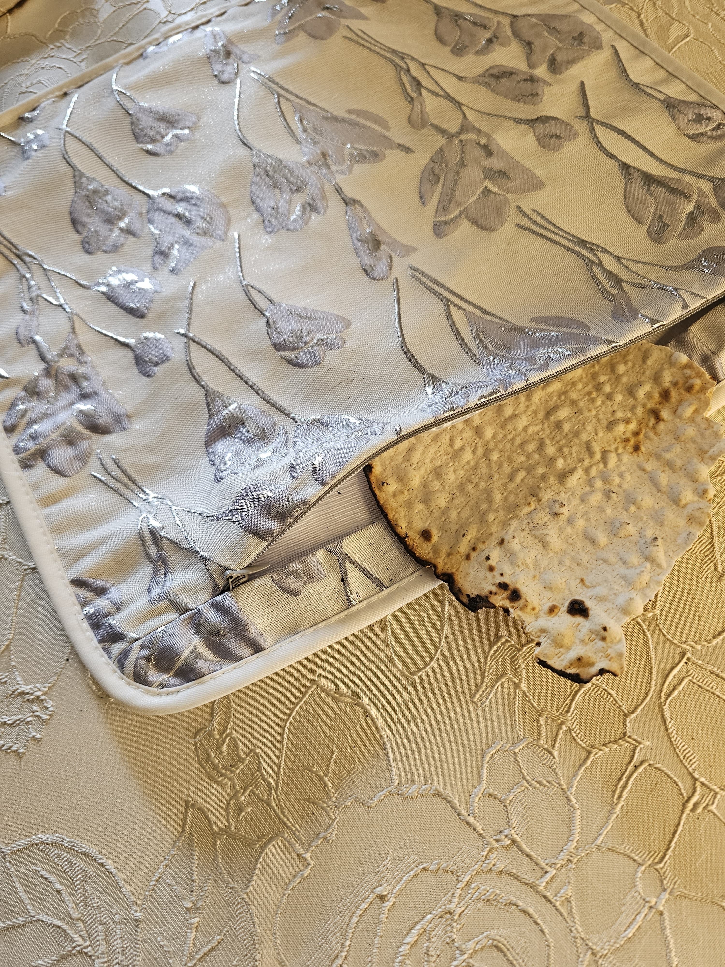 Silver Meadow Matzah Set